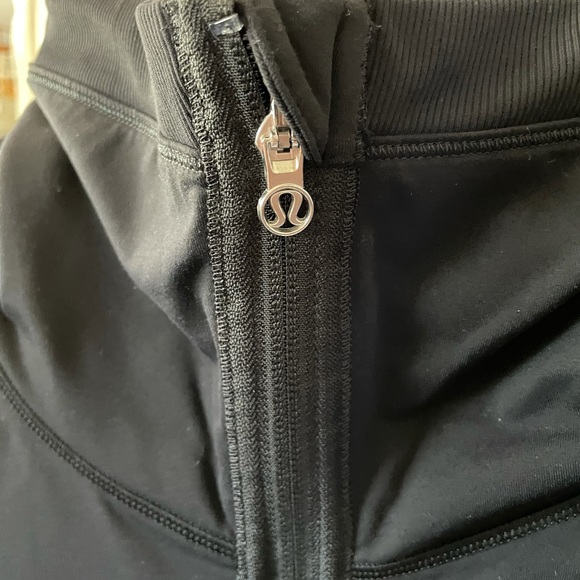 Lululemon Athletica Daily Yoga Jacket size 4 - Picture 3 of 6